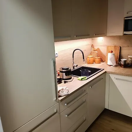 House Apartma Cebela With Jacuzzi Apartamento *