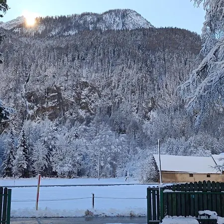 House Apartma Cebela With Jacuzzi 고즈드마툴렉