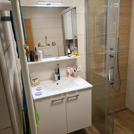 アパート House Apartma Cebela With Jacuzzi ゴズ・マルチュリェク