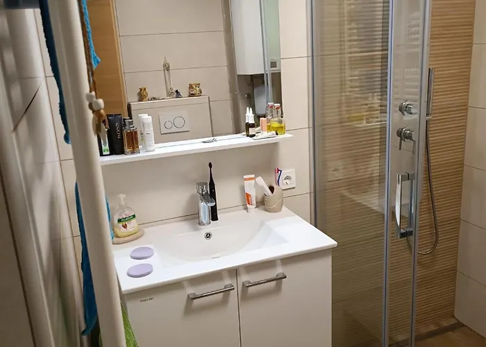 דירה House Apartma Cebela With Jacuzzi גוזד מרטולז'ק