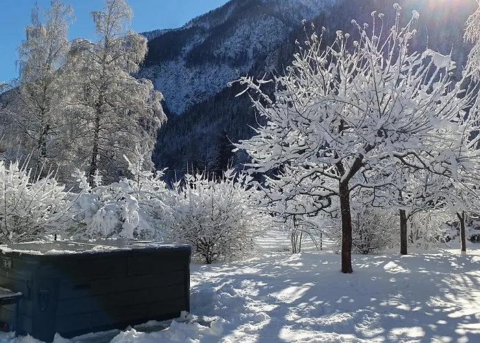 דירה House Apartma Cebela With Jacuzzi