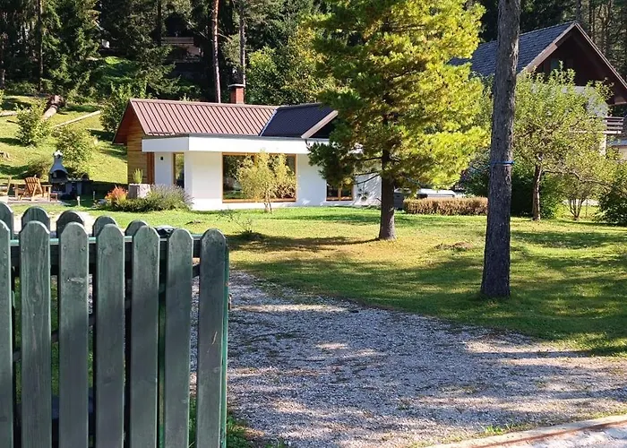 House Apartma Cebela With Jacuzzi דירה *