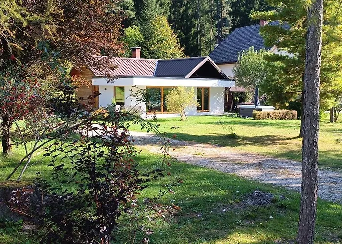 House Apartma Cebela With Jacuzzi * גוזד מרטולז'ק